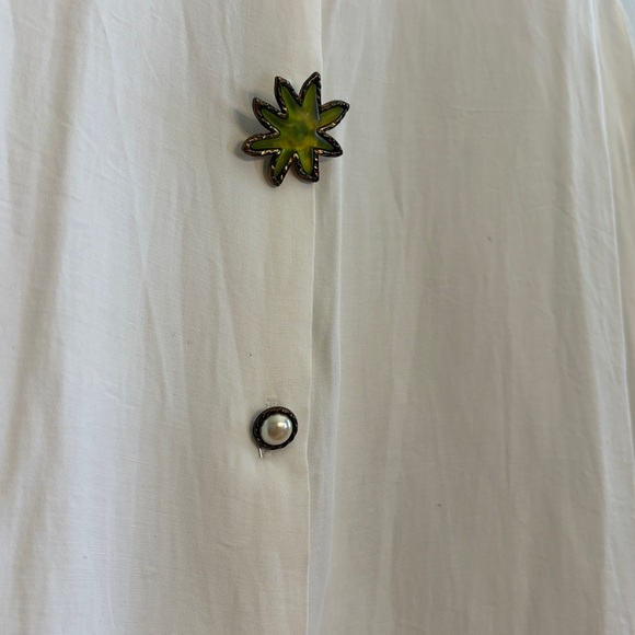 Forenza RARE Vintage 80s Size Medium White Statement Button Pearl Blouse - Picture 9 of 10